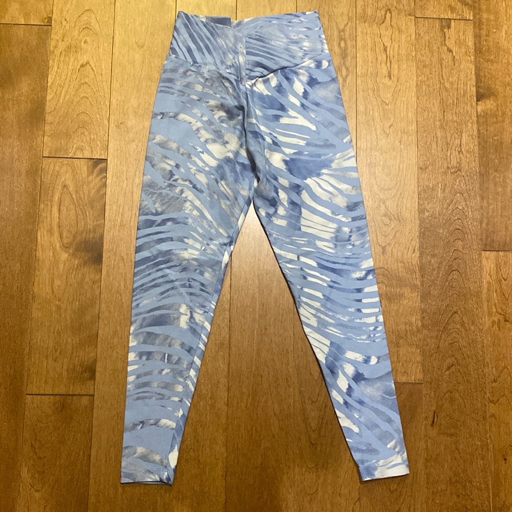 Booty by Brabant a blue striped like new. Capri